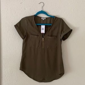 Olive green Guess shirt XS NWT